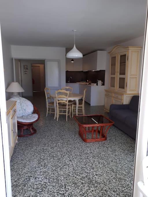 Residence Les Cyclades Le Lavandou Zewnętrze zdjęcie